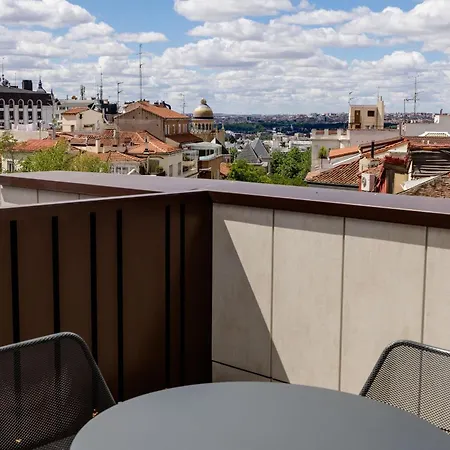 Otel One Madrid-plaza De Espana 4*