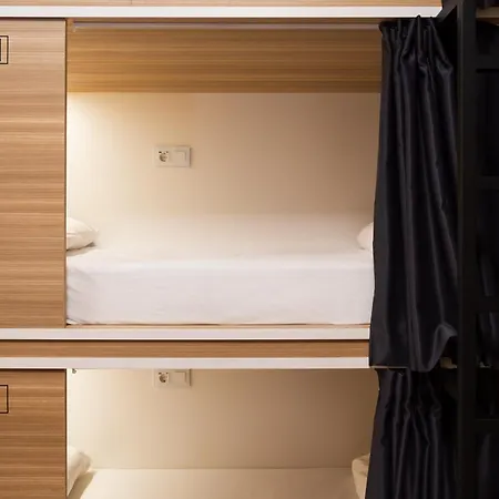Siesta & Go Nuevos Ministerios 旅馆