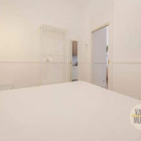 Apartamento Confort Y Cultura Para 10, En El Vibrante Lavapies Madrid