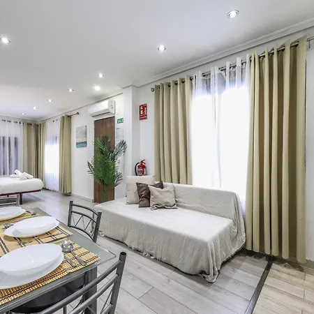 Classy Close To Retiro Park, Apartment Madrid