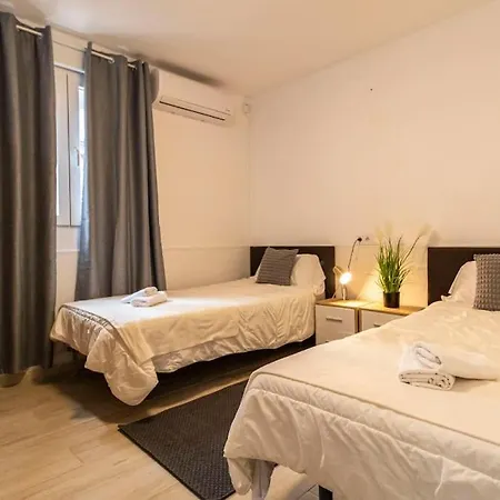 Piso Ideal Cerca Feria De Apartament *