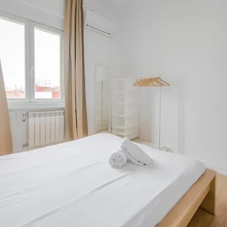 Aventura Y Tradicion En La Latina, Conoce Toledo 77 Apartamento