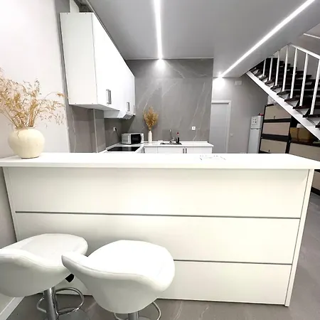 Auberge de jeunesse 18 *