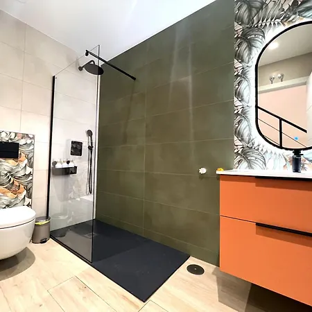 Duplex Moderno Y Acogedor Junto A Atocha *