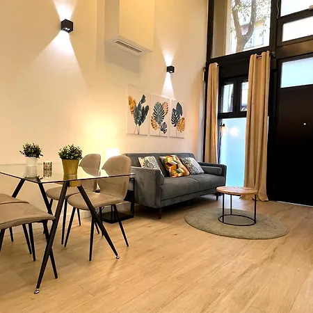 Duplex Moderno Y Acogedor Junto A Atocha *
