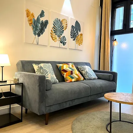 Duplex Moderno Y Acogedor Junto A Atocha Madrid