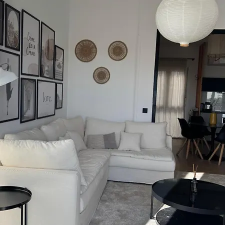 Casas Blue Ocean Gran Via Apartment Madrid