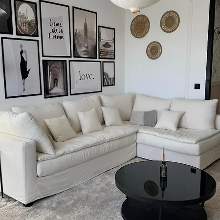 Casas Blue Ocean Gran Via Apartment