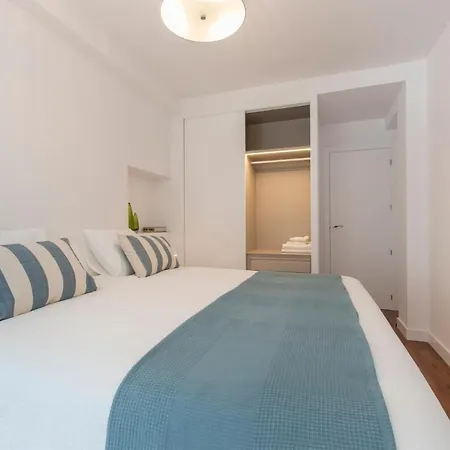 Total Access 3 Bedroom 2 Bath 6 Persons * Madrid