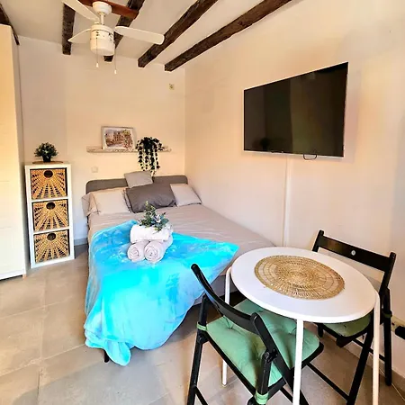 Tribunal Apartment *