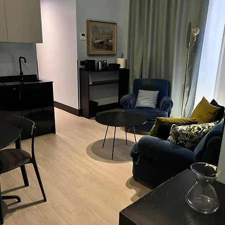Apartahotel De Dios 17 Boutique 4*