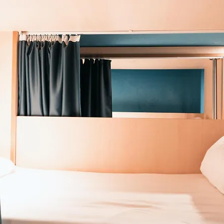 Mola Hostel