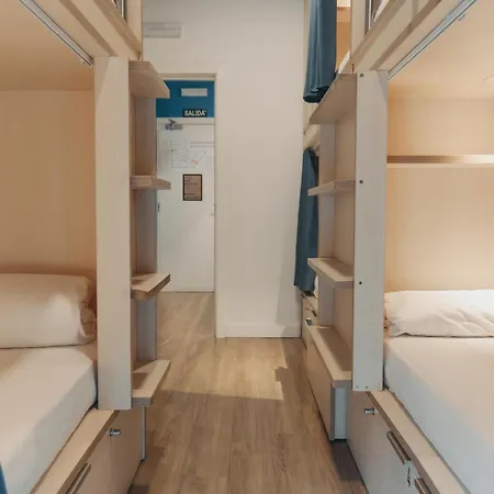 Hostel Mola