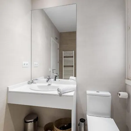 Apartment 4 Bedrooms 2 Bathrooms Furnished - Salamanca - Largue - Mintystay Madrid