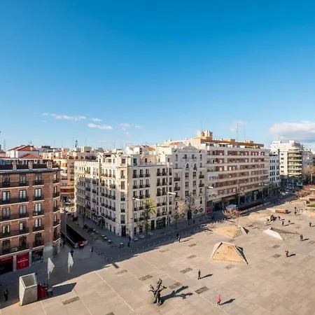 4 Bedrooms 2 Bathrooms Furnished - Salamanca - Largue - Mintystay Madrid