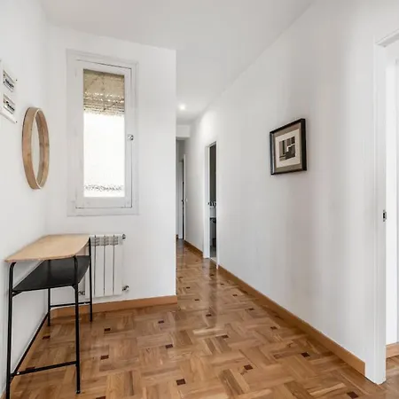 4 Bedrooms 2 Bathrooms Furnished - Salamanca - Largue - Mintystay