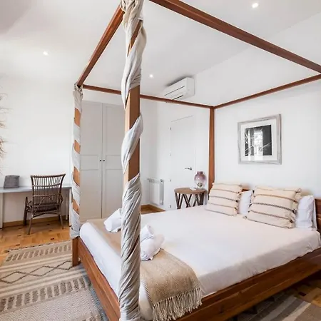Apartment 4 Bedrooms 2 Bathrooms Furnished - Salamanca - Largue - Mintystay