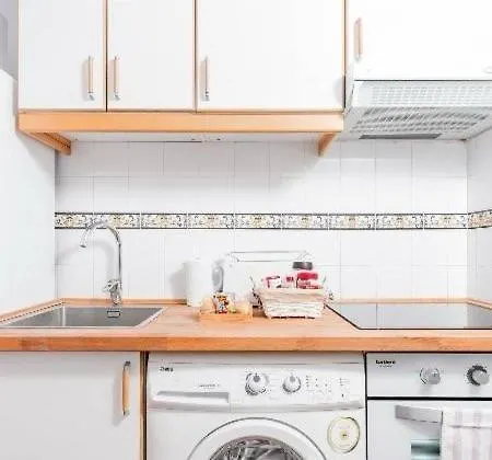 Atico Duplex Con Terraza En Puro Centro, 2 A 8 Pax Apartment Madrid