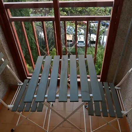 Apartment For Luminoso Y Practico Temporal En El Barrio Del Pilar Hrl5 Madrid