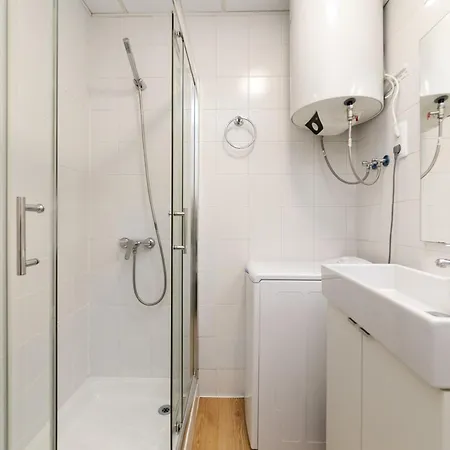 Apartment Luxury Iv - Ferga