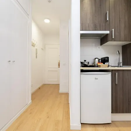 Luxury Iv - Ferga Apartment
