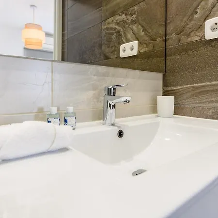 Luxurious In Alberto Alcocer Temporal Aal49805 Madrid