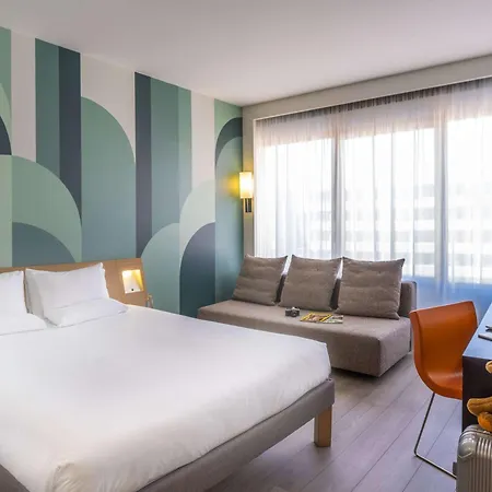 Novotel Campo De Naciones 4*