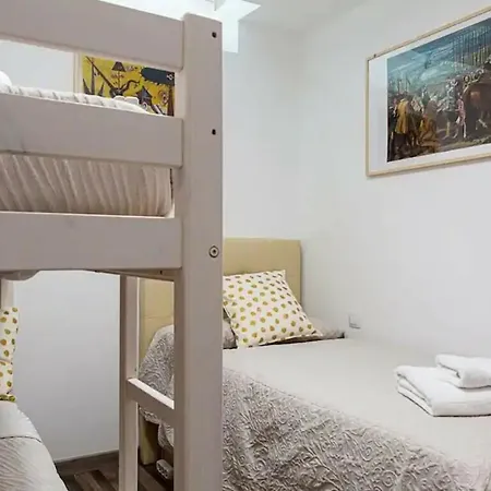 2bedroom Duplex In Hortaleza Near Metro Apartment
