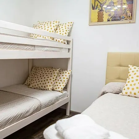 2bedroom Duplex In Hortaleza Near Metro Apartment