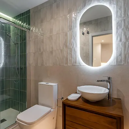 Queens Bernabeu - Alquiler Corta Duracion Apartment