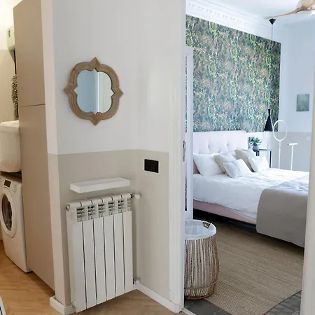 Casas Blue Ocean Gran Via Apartment Madrid