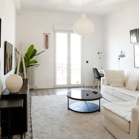Casas Blue Ocean Gran Via * Madrid