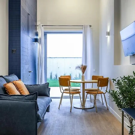 Chic Steps From Gran Via