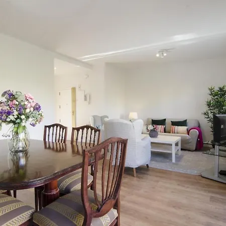2 Bedrooms 2 Bathrooms Furnished - Bernabeu - Business Area With Terrace - Minty Madrid