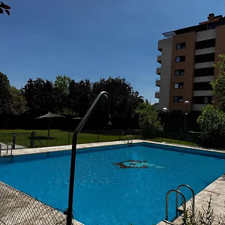 Apartmán Apartamento-estudio Con Jardin Privado Madrid