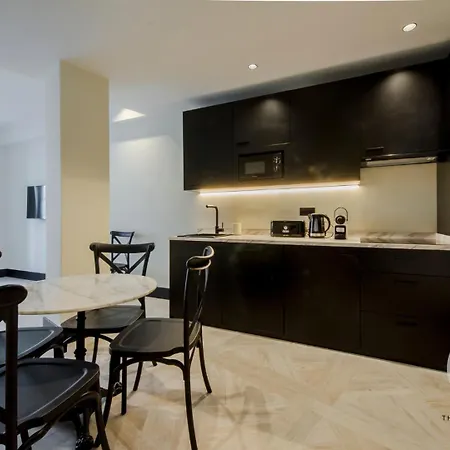 Apartmán Un Madrid Moderno Para 7, Tu Refugio En Abada 2 E2 *