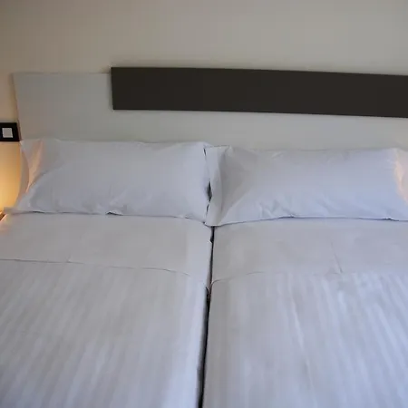 Apartamento El Capricho De Madrid