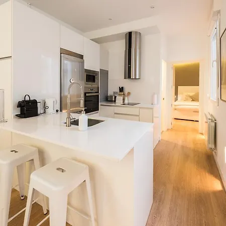 Opera Apartment *
