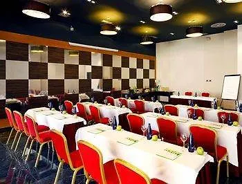 High Tech Nueva Castellana Hotel Madrid