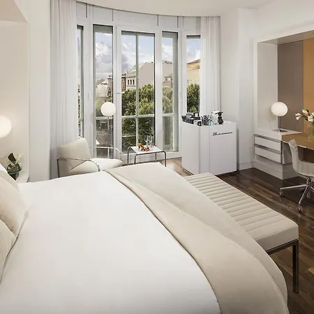 Me Reina Victoria By Meliá 4* Madrid