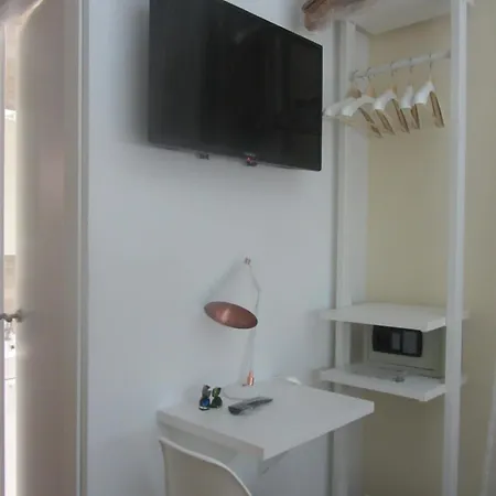 Le Petit Palue-fuencarral 3* Мадрид