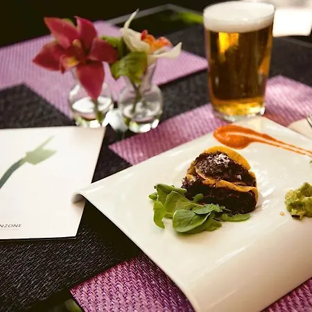Hotel Hospes Puerta De Alcalá 5*