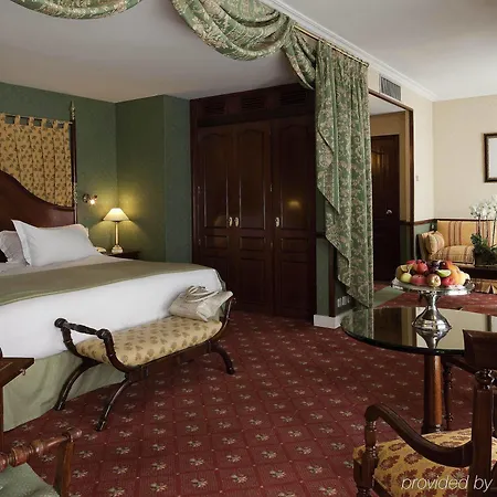 One Madrid-plaza De Espana Otel 4*