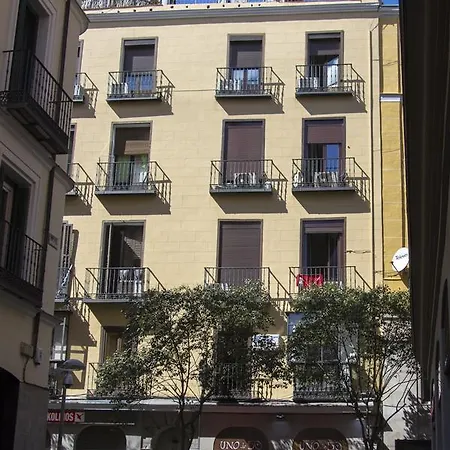 Casa de hóspedes Ava Madri