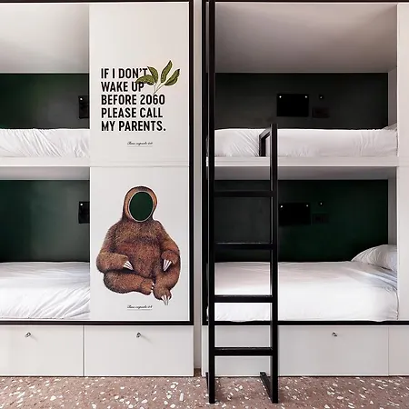 2060 The Newton Hostel *
