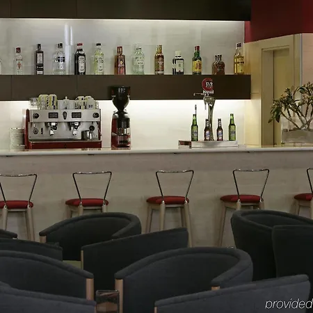 Hotel Aeropuerto T1 T2 T3