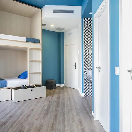 Hostel Mola