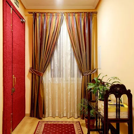 فندق Sil & Serranos 2*