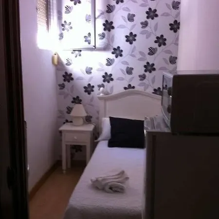 La Estrella Hotel 2*