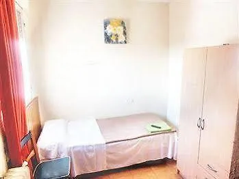 Numancia Pensión *